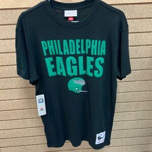 Philadelphia Eagles T-shirt New!!